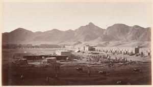 "Vestenden av Dakka Fort, ser mot Khurd Khyber" av John Burke