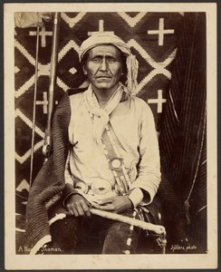  av John K. Hillers