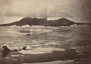 De arktiske regioner: nr. 92.* Djevelens tommelfinger delvis innhyllet i en tåke, med den første av drivisen fra flokken, som ble tvunget mot landet, hvorfra vi slapp gjennom en smal bly; hadde vi blitt hemmet, burde vi ha måttet w av John L. Dunmore, and George P. Critcherson