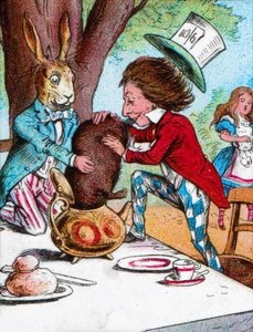 Den gale hattemakeren og marsharen prøver å sette Dormusen i en tekanne, c1910 av John Tenniel
