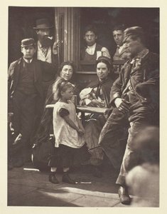 Hookey Alf, fra White Chapel, 1881. av John Thomson