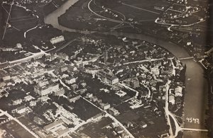 Album "Min verdenskrig - minner fra den sørvestlige fronten i Kärnten, Italia, Trentino-Alto Adige) 31/03/1915-12/11/ 1918 - Josef Zohles Vienna ": utsikt over Villaco (s/hvitt)