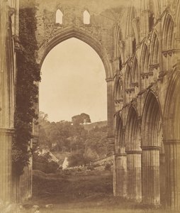 Rievaulx Abbey. Interiør i koret, 1850-tallet.
