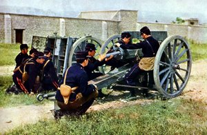 Franske soldater med en morter i aksjon under slaget ved Marne øst for Paris, september 1914 (autokrom) av Jules Gervais Courtellemont