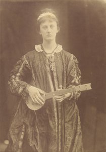 Tårer fra dybden av en eller annen guddommelig fortvilelse stiger opp i hjertet, og samler seg for øynene av Julia Margaret Cameron
