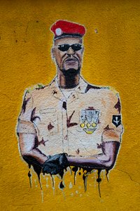 Gatekunstportrett av Mamadi Doumbouya, Conakry, 2019 av David Mosé