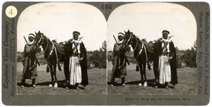 En sjeik og livvakten hans, Syria, 1900-tallet. av Keystone View Company