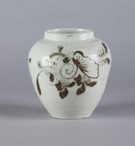 Krukke med blomsterdesign, Yi-dynastiet, 1392-1910 (keramikk)