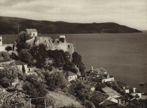 Jugoslavia: Castelnuovo ved Cattaro-bukten (s/hvitt-bilde) av Kurt Hielscher
