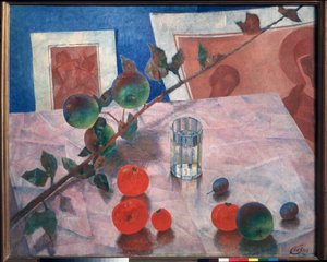 Nature morte en rose. (sur un coin de table, devant des gravures, un verre d