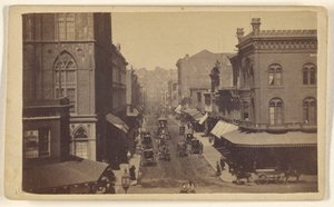Montgomery Street fra Market Street; San Francisco; Øyeblikkelig. av Lawrence and Houseworth