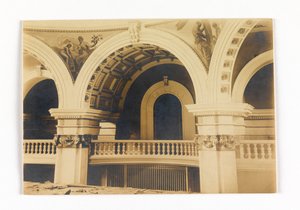 Utsikt over Central Chamber of the Roswell P. Flower Memorial Library, Watertown, New York: Pendentive Decorations