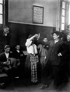 Innvandrere på Ellis Island av Lewis Wickes Hine