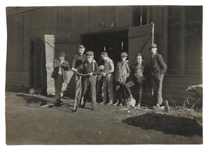 Flaskefabrikk i Woodbury av Lewis Wickes Hine