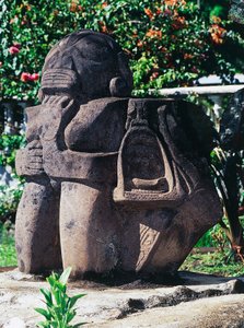 Antropomorf Tiki-skulptur, Papeete, Tahiti, Society Islands, Archipelago of Windward Islands, Fransk Polynesia (den franske republikkens oversjøiske territorium) av Unbekannt Unbekannt