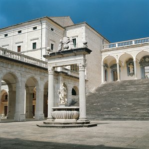 Italia, Lazio-regionen, Frosinone-provinsen, Cassino, Monte Cassino Abbey, hovedtrapp og brønn av Unbekannt Unbekannt