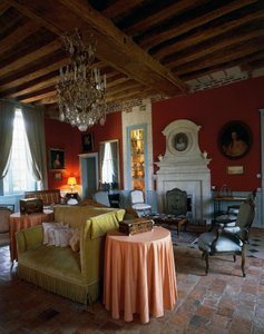 Stue med takbjelker og møbler i Louis XV og Louis XVI-stil, Castle of Reaux, Chouze-sur-Loire, Indre-et-Loire, Frankrike (bilde) av Unbekannt Unbekannt