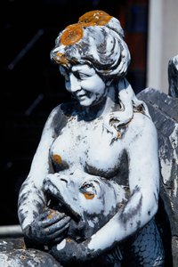 Statue i hagen til slottet til grevene av Estoi. Estoi, Portugal av Unbekannt Unbekannt
