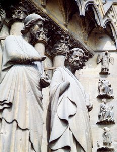 Statue av apostel, detalj av sørdøren til katedralen Notre-Dame (UNESCOs verdensarvliste av Unbekannt Unbekannt