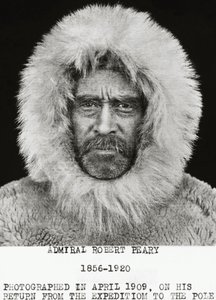 Den amerikanske oppdageren Robert Edwin Peary (1856-1920) fotografert i april 1909 på vei tilbake fra sin ekspedisjon til Nordpolen av Unbekannt Unbekannt