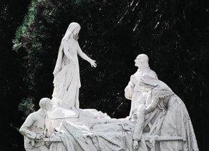 Jomfru helbredende syk person, skulpturgruppe Salus Infirmorum (Helse for syke) av Unbekannt Unbekannt