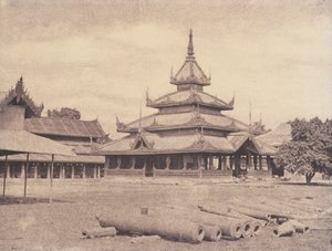 Amerapoora: Palace of the White Elephant av Linnaeus Tripe