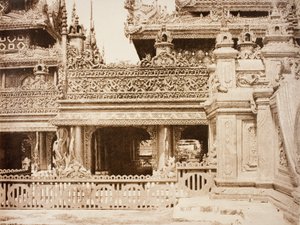 nr. 92. Amerapoora. En annen del av balkongen til Kyoung nr. 86 [Maha-too-lo-Bounghian Kyoung].