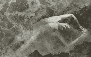 Barn av havet (s/hvitt bilde) av Lionel Wendt