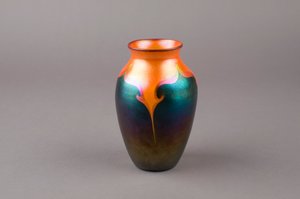 Vase av Louis Comfort Tiffany
