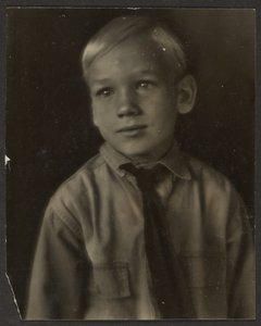  av Louis Fleckenstein