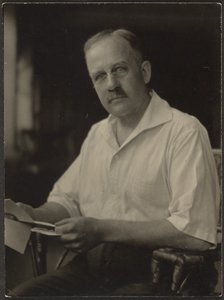 [Mann som holder brev] av Louis Fleckenstein