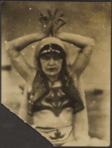 Nautisk jente av Louis Fleckenstein