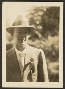  av Louis Fleckenstein