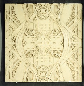 Et takfragment, dekorert med forseggjorte ruller og blader, 1906-1908 av Louis Sullivan