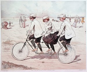 Tandem, tre personer som sykler på stranden - tegning av L. Vallet