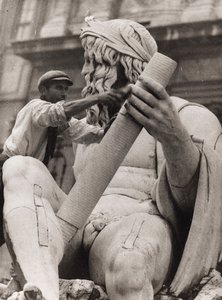  av Luigi Leoni