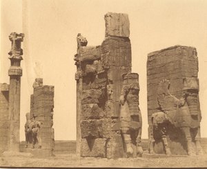 15 [Alle nasjoners port, Persepolis, Fars], 1840-60-tallet. av Luigi Pesce