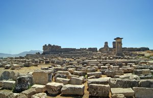Utsikt over utgravningene fra Agora, Xanthos, Tyrkia av Lycian