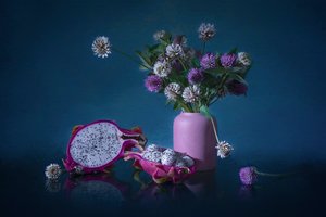 Stemningsfulle dragefruktblomster av Lydia Jacobs