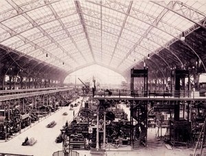Maskinhallen på Paris-utstillingen, fra L