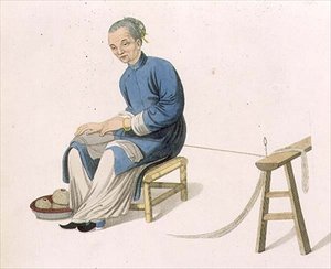 An Old Woman Twisting Cotton, plate 57 fra 