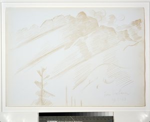 Fjelllandskap med skyer og trær av Marsden Hartley