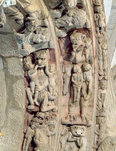 Detalj av Portico de la Gloria med scener av helvetesstein
