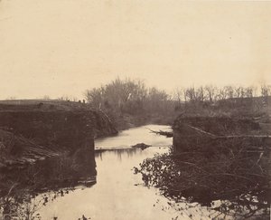 Ruinene av Stone Bridge - Bull Run, 1862. av Mathew Brady