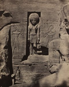Abu Simbel, Skulpturer ved inngangen til Spéos de Phré av Maxime Du Camp