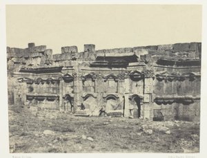 Baalbeck, interiøret i innhegningen av sol- og Jupitertemplene; Syria av Maxime Du Camp