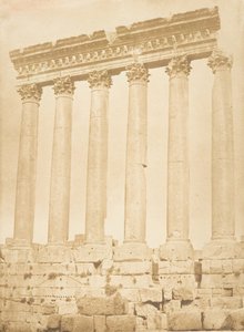 Colonnade of the Temple of the Sun, ved Baâlbek Heliopolis, september 1850. av Maxime Du Camp