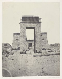Karnak, Propylone fra Temple of Khons; Theben av Maxime Du Camp