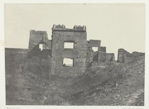 Medinet-Habou, østlige fasade av Gynécée de Ramsès-Mèiamoun; Theben av Maxime Du Camp