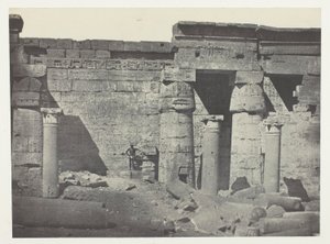 Medinet-Habou, Peristyle av Ramses-Méiamoun-palasset; Theben av Maxime Du Camp